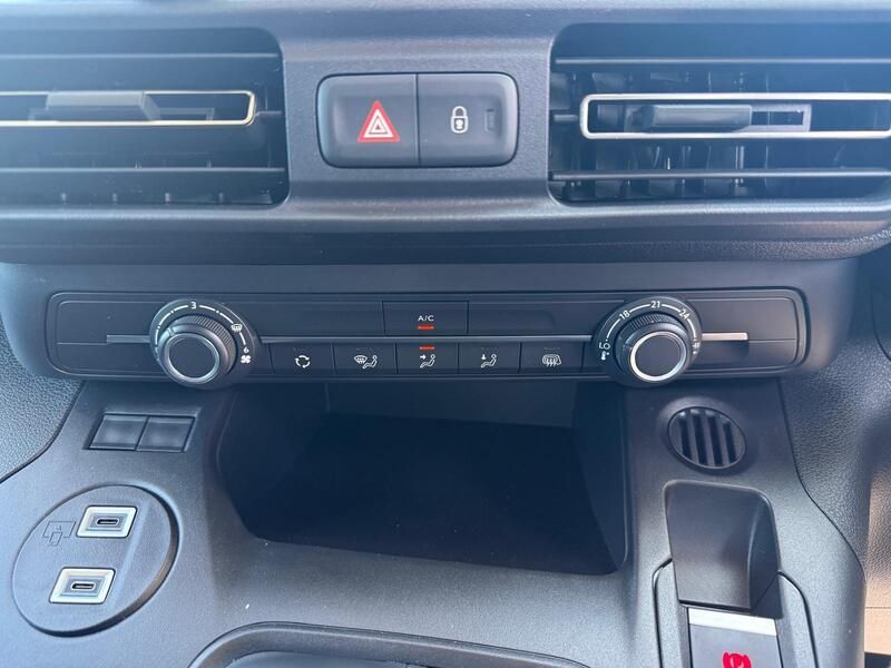 Vauxhall Combo Cargo Electric 100kW Prime 52kWh H1 Van Auto