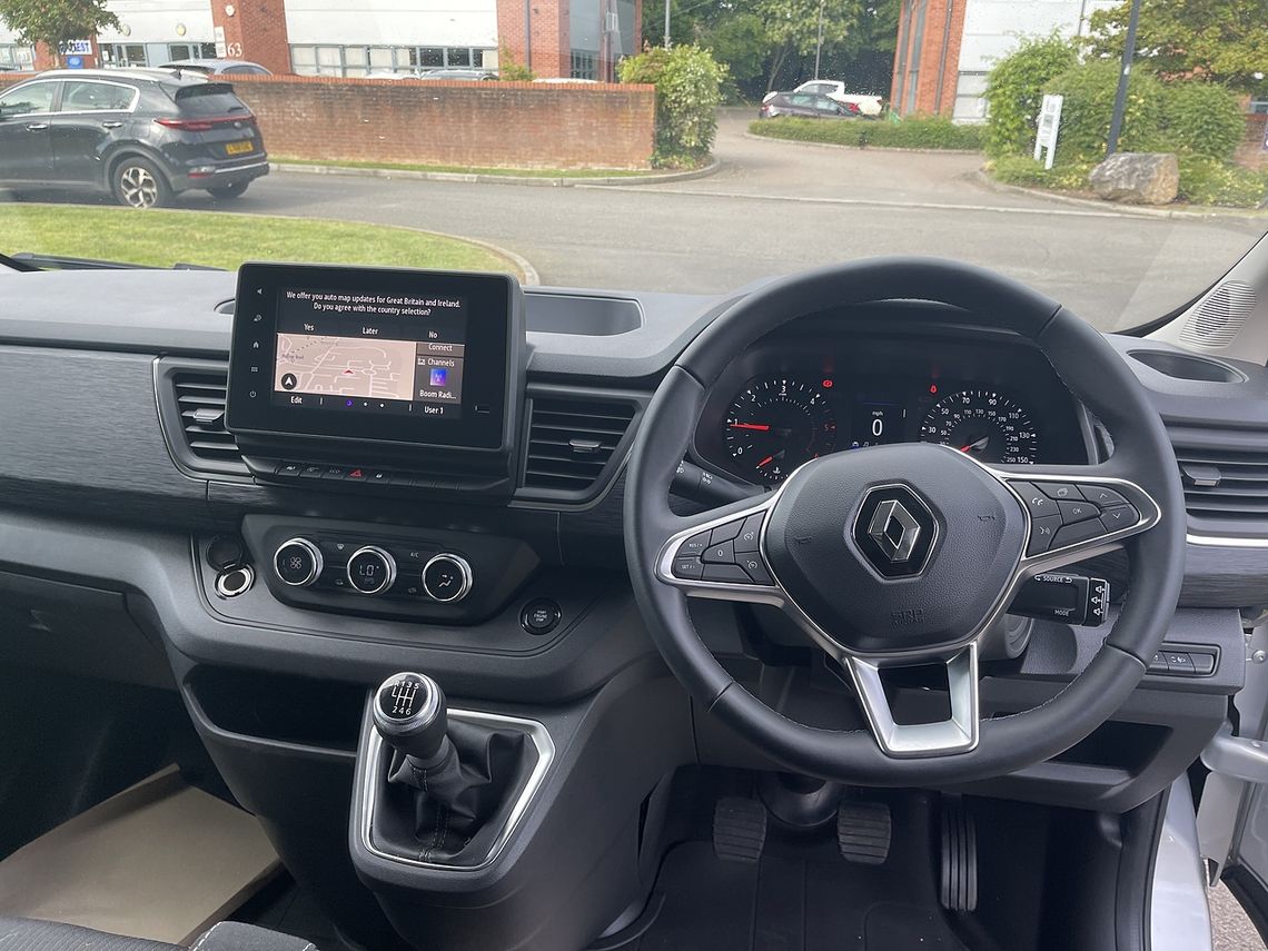 Renault TRAFIC LWB DIESEL H1 Extra Sport Van