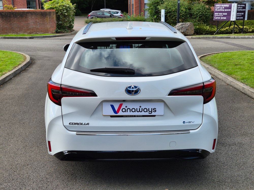 Toyota Corolla Petrol 1.8 VVT-i Hybrid 140 Commercial Auto