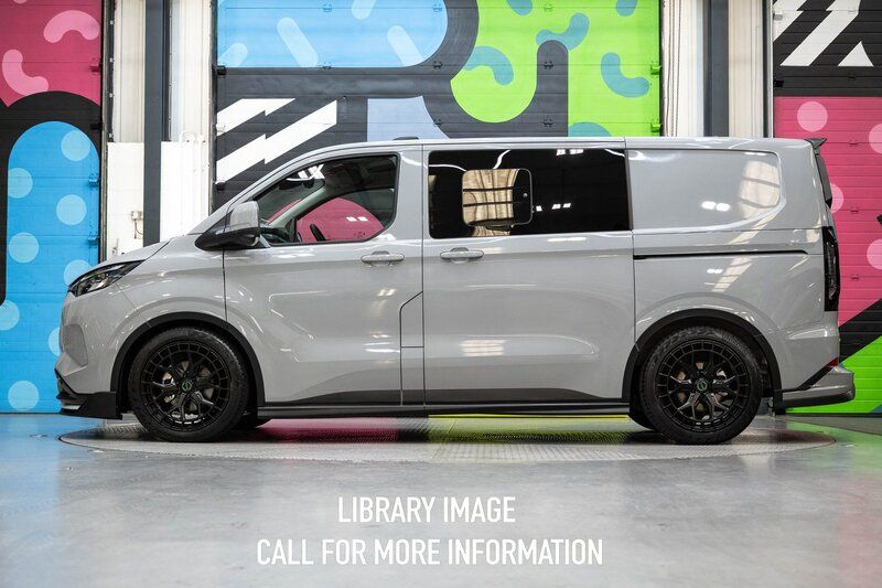 Ford Transit Custom 320 L2 Petrol FWD PHEV 232ps Auto Double Cab L2 H1 Leighton Vans