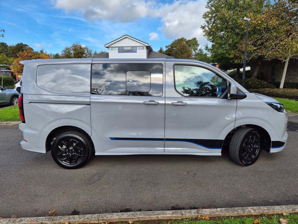 Ford Transit Custom 300 L1 Diesel FWD 2.0 EcoBlue 170ps H1 Double Cab Van Sport Auto