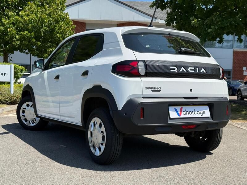 DACIA SPRING ELECTRIC 48kW Cargo Extreme 27kWh Van Auto