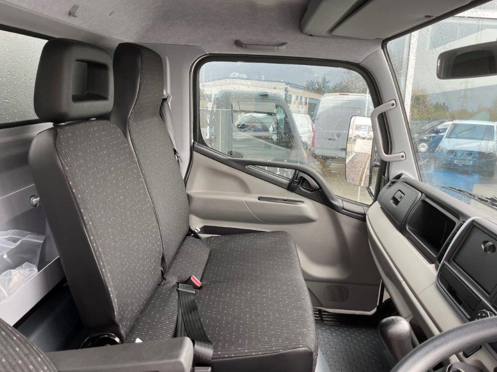 Fuso Canter 3C13-25 Toolpod Tipper