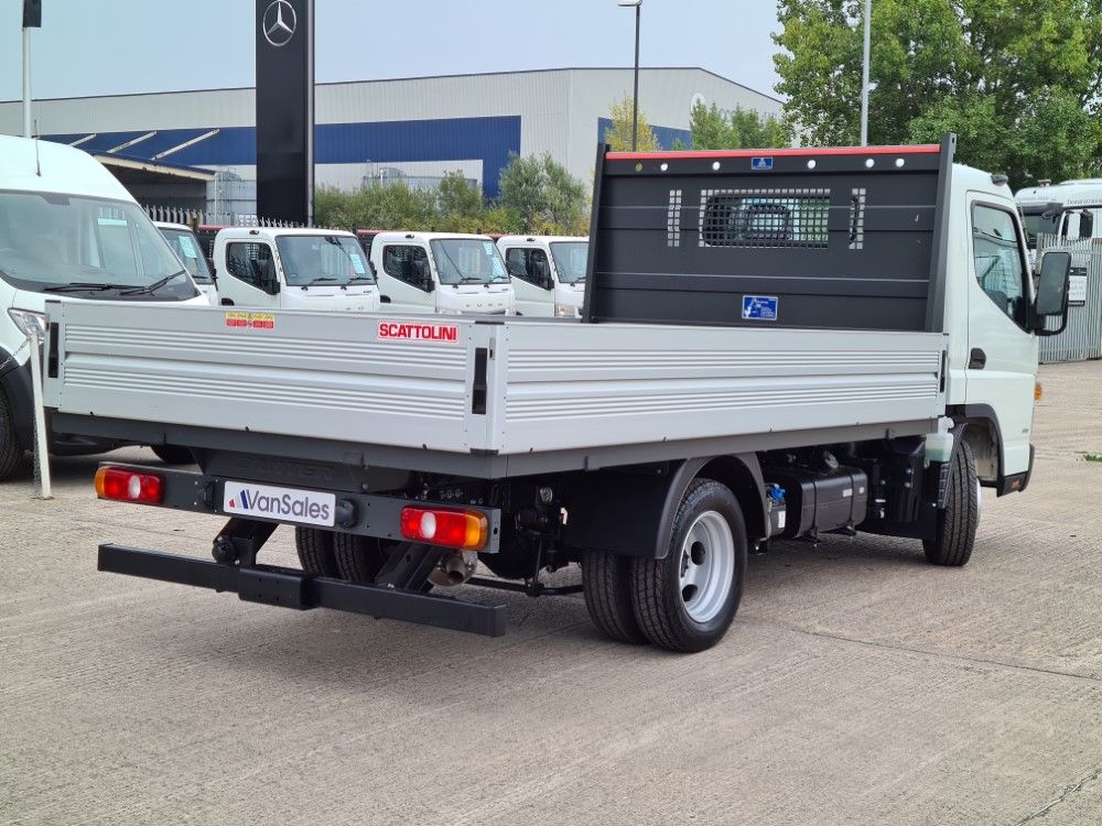 Fuso Canter 3C13-25 Dropside