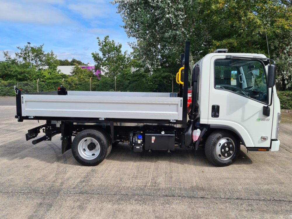 Isuzu Trucks N35.125T GRAFTER SWB DIESEL Tipper