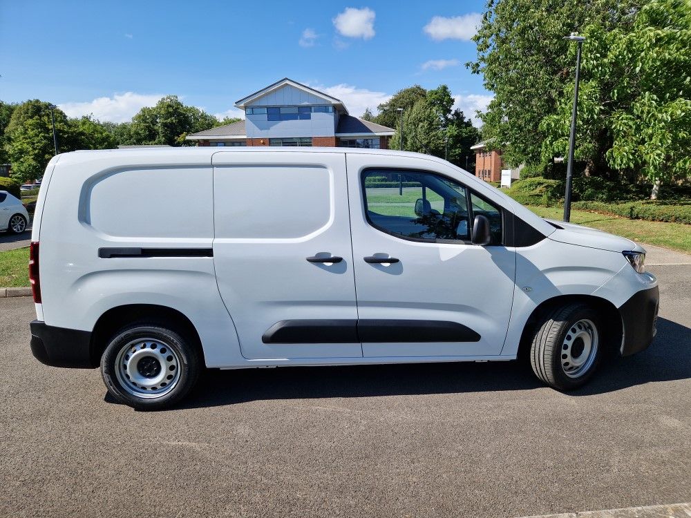 Peugeot PARTNER STANDARD DIESEL L1 Professional Van