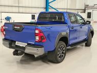 Toyota Hilux Diesel Invincible D/Cab Pick Up 2.4 D-4D Auto