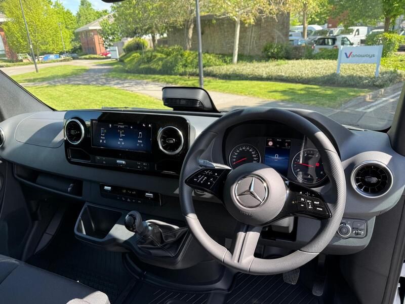 Mercedes-Benz Sprinter 315CDI L2 Diesel RWD 3.5t H2 Progressive Van