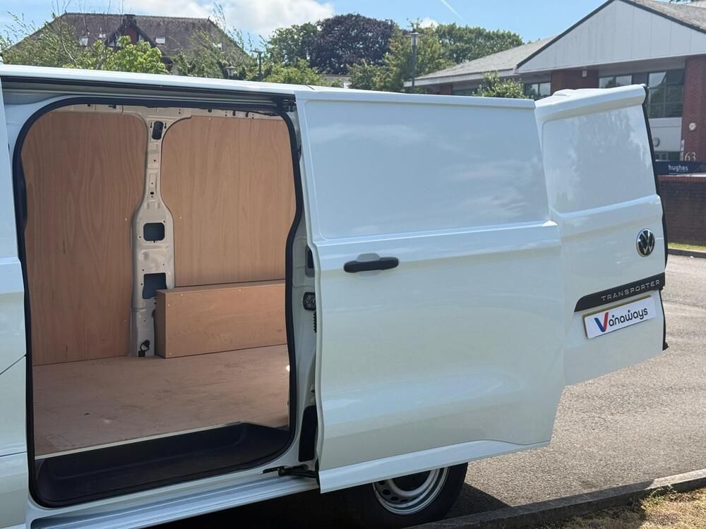 Volkswagen Transporter T30 LWB Diesel Commerce Plus Panel Van
