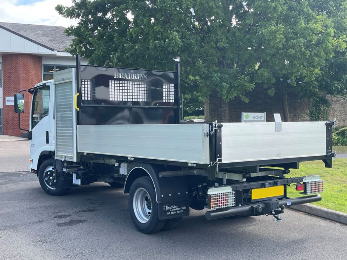 Isuzu Trucks N35.125T GRAFTER LWB DIESEL Dropside
