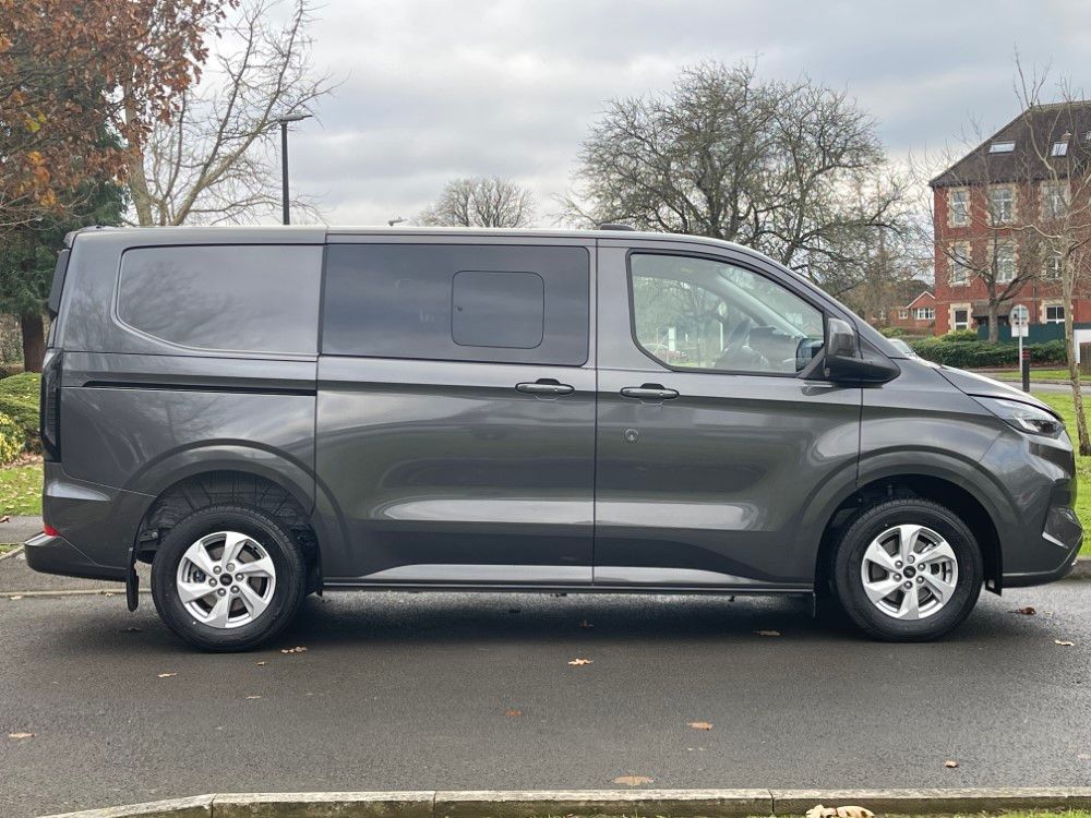 Ford Transit Custom 320 L1 Diesel FWD 2.0 EcoBlue 136ps H1 Double Cab Van Limited Auto