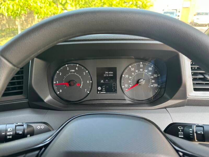 Renault MASTER MWB DIESEL FWD MM35 Blue dCi 130 Extra Medium Roof Van