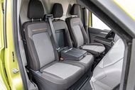 Volkswagen Transporter T32 LWB Diesel Kombi Commerce Plus