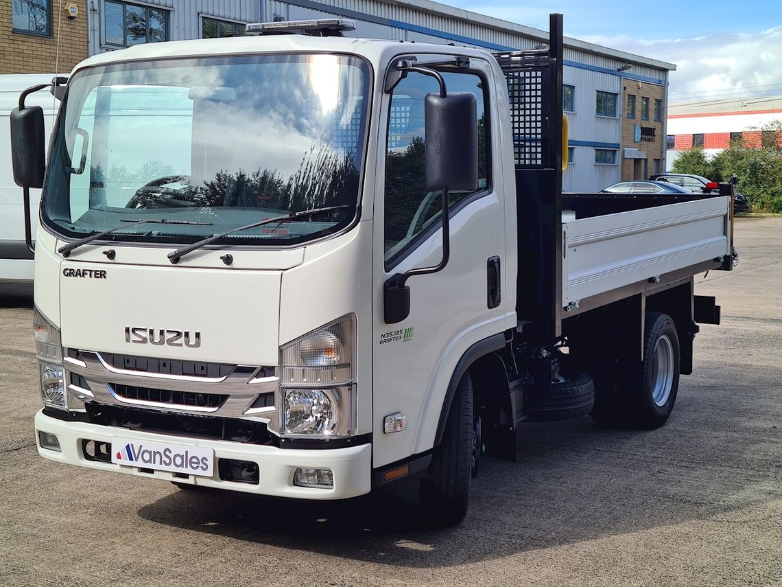 Isuzu Trucks N35.125T GRAFTER LWB DIESEL Dropside