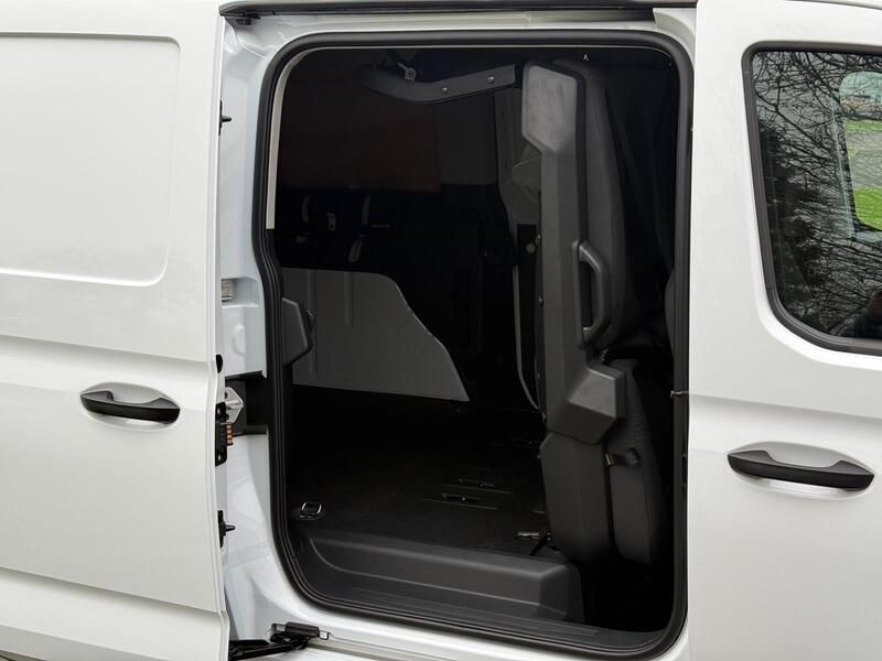 Ford Transit Connect 250 L2 Diesel Crew Van