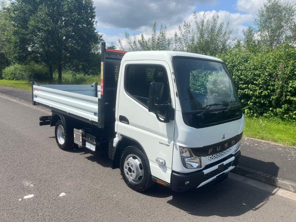 Fuso Canter 3C13-25 Tipper