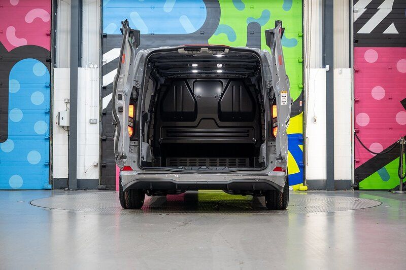 Ford Transit Custom 320 L2 Petrol FWD PHEV 232ps Auto Panel Van L2 H1 Leighton Vans