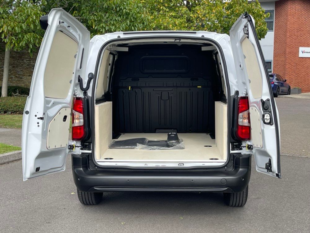 Toyota Proace City L1 Diesel 1.5D 130 Sport Van