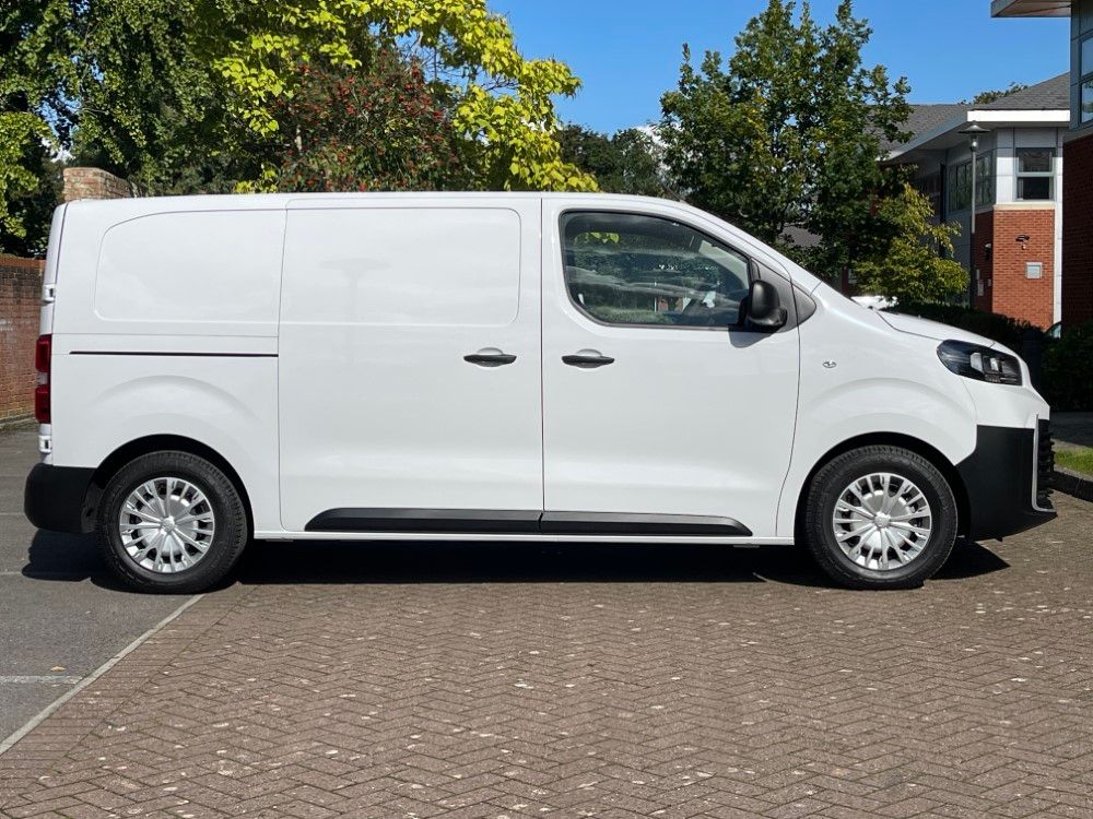 Toyota Proace L1 Diesel 1.5D 120 Icon Van