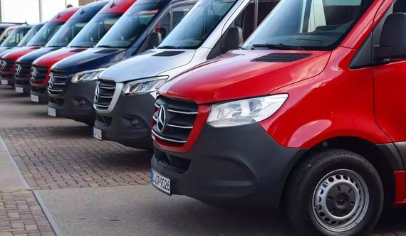 Van Leasing 101: A Guide To The Process And The Perks