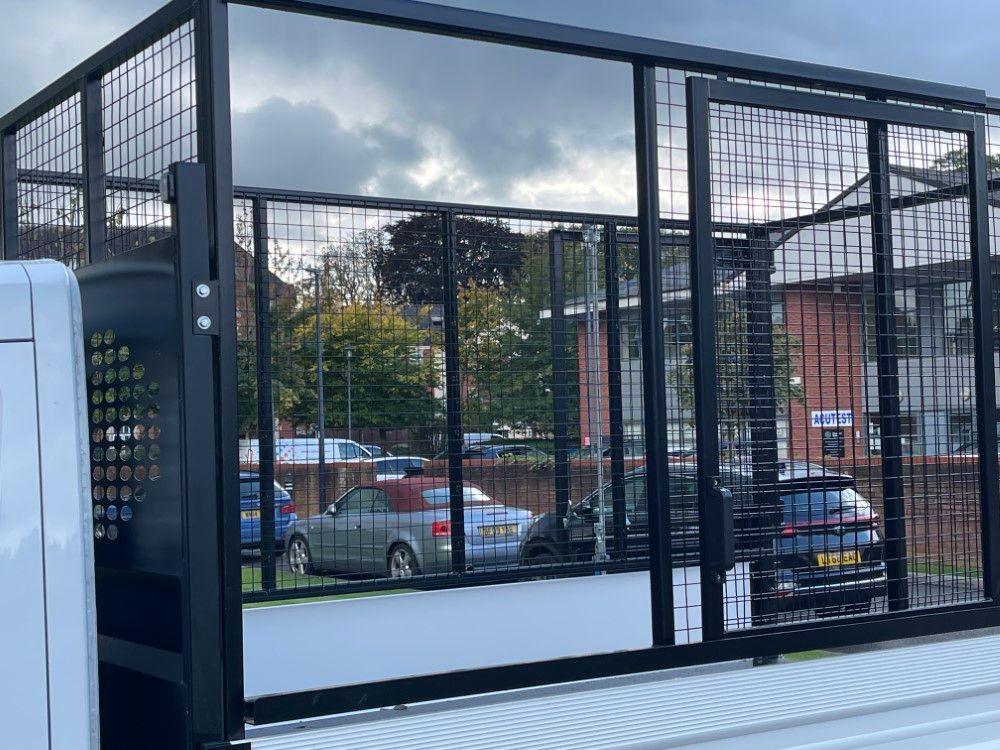 Maxus Deliver 9 LWB Diesel RWD Caged Tipper