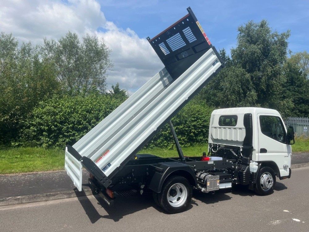 Fuso Canter 3C13-25 Tipper