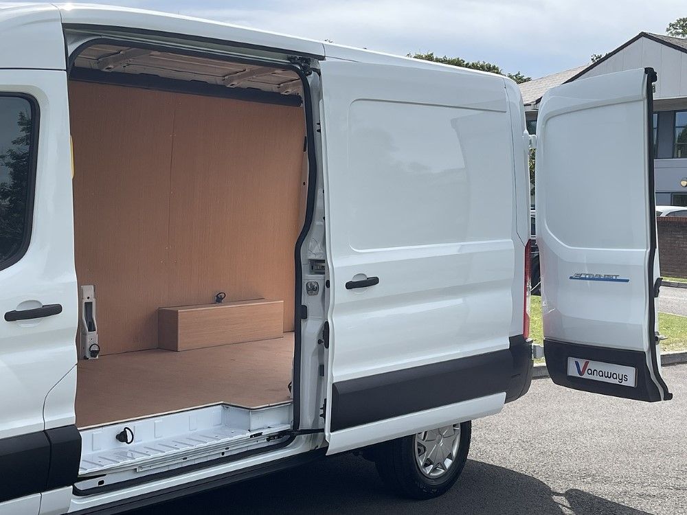 Ford E-Transit 350 L2 RWD 135kW 68kWh H2 Leader Van Auto