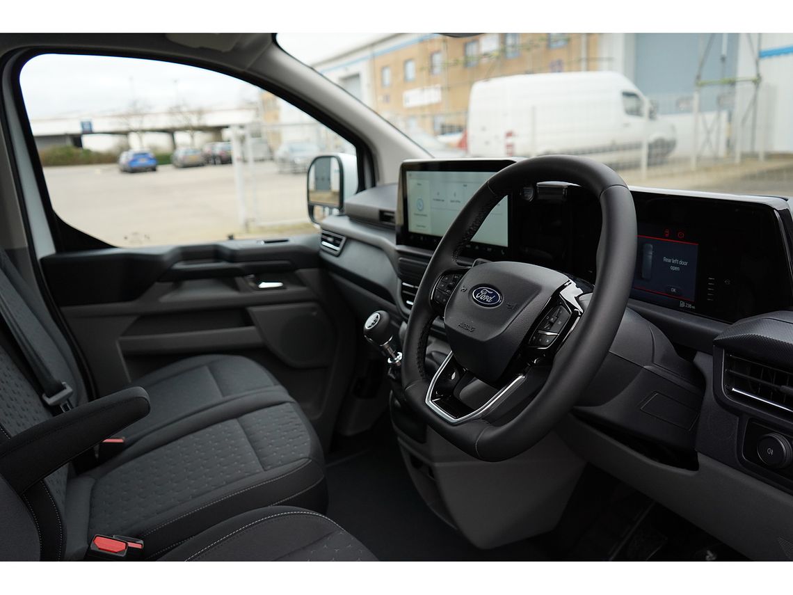 Ford Transit Custom 280 L2 Diesel FWD 2.0 EcoBlue 110ps H1 Double Cab Van Leader