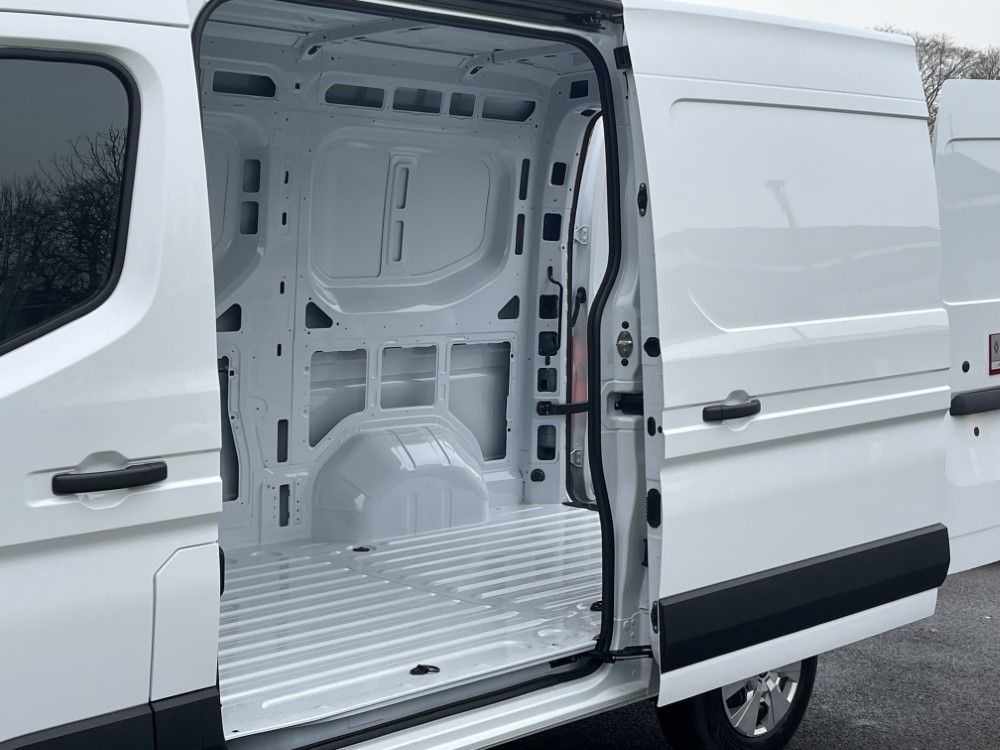Renault MASTER E-TECH MWB ELECTRIC FWD MM35 104kW 87kWh Advance
