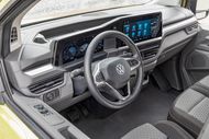Volkswagen Transporter T32 LWB Diesel Kombi Commerce Plus
