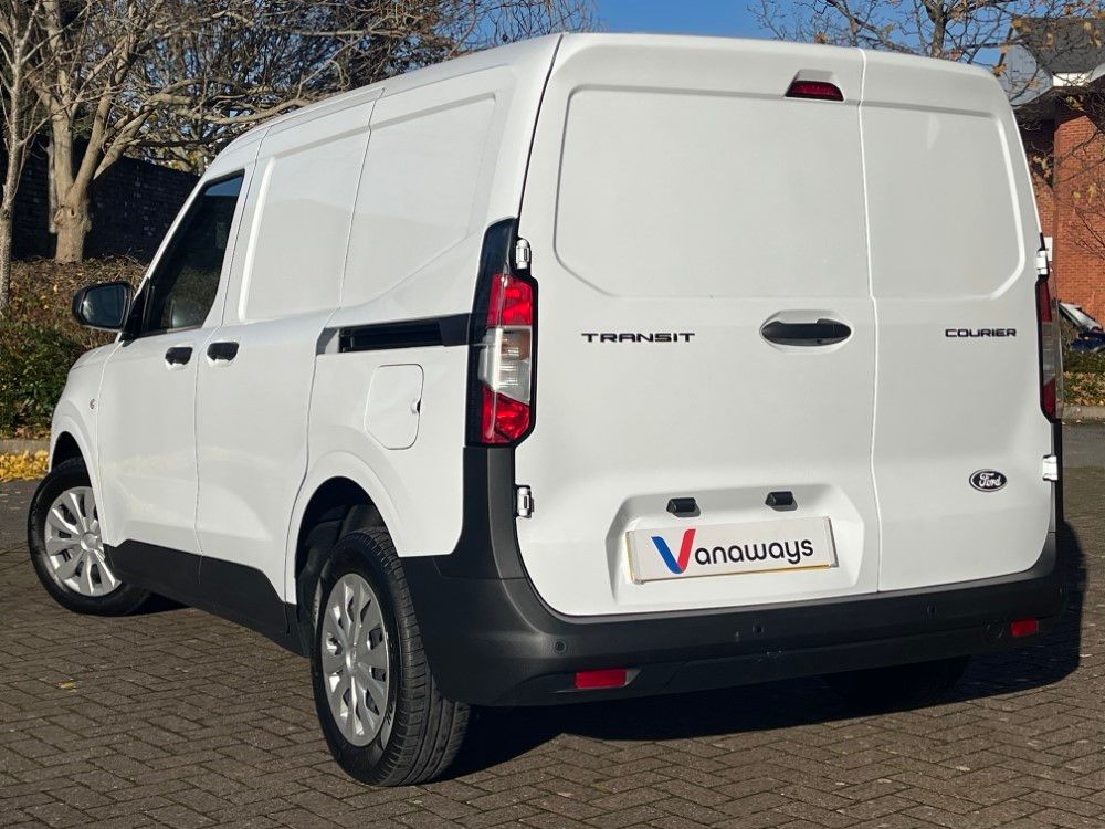 Ford Transit Courier Diesel Limited Van