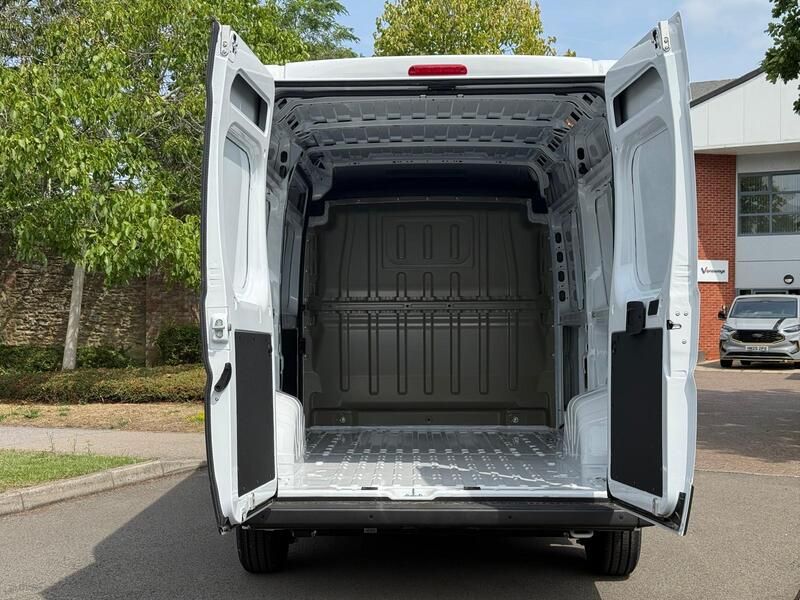 Citroën e-Relay 35 L3 200kW 110kWh H2 Van Enterprise Auto
