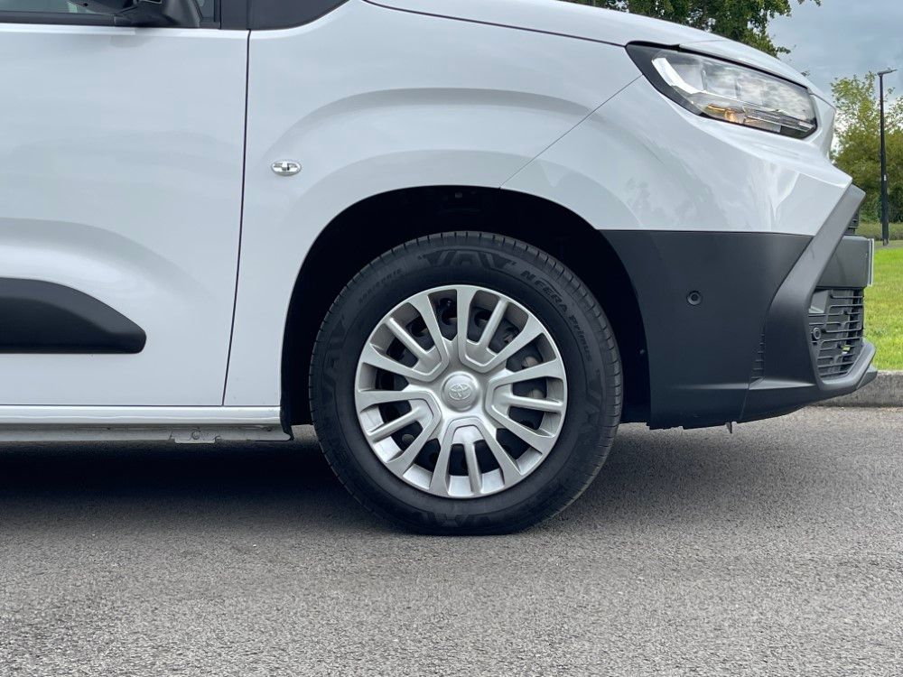 Toyota Proace City L1 Diesel 1.5D 130 Sport Van
