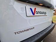 Nissan Townstar L2 Petrol Acenta Van