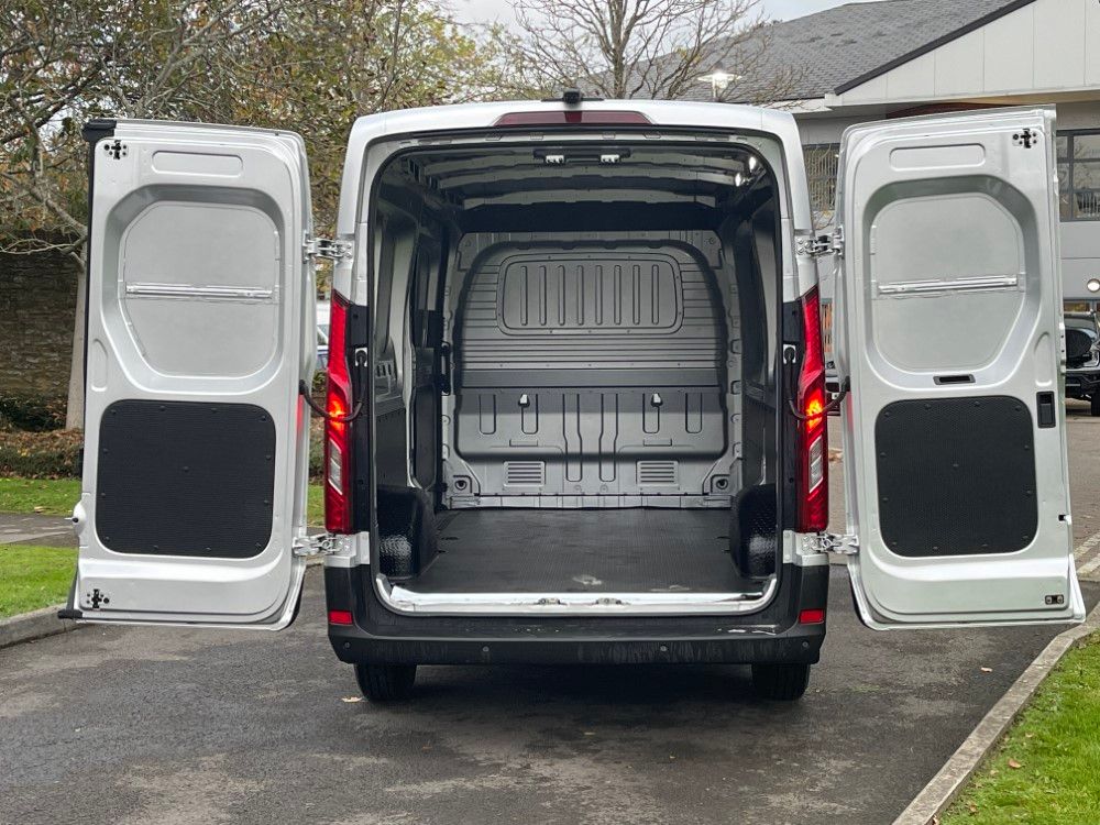 Maxus eDeliver 9 LWB Electric FWD 150kW High Roof Van 72kWh Auto