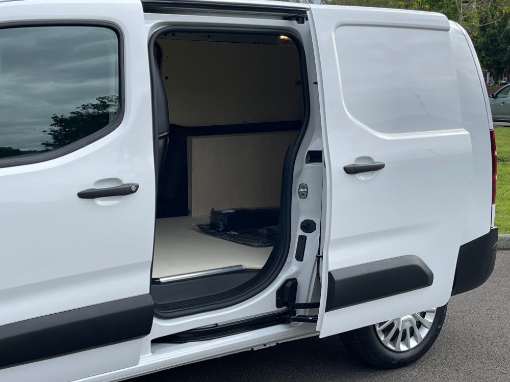 Toyota Proace City L1 Diesel 1.5D 130 Sport Van