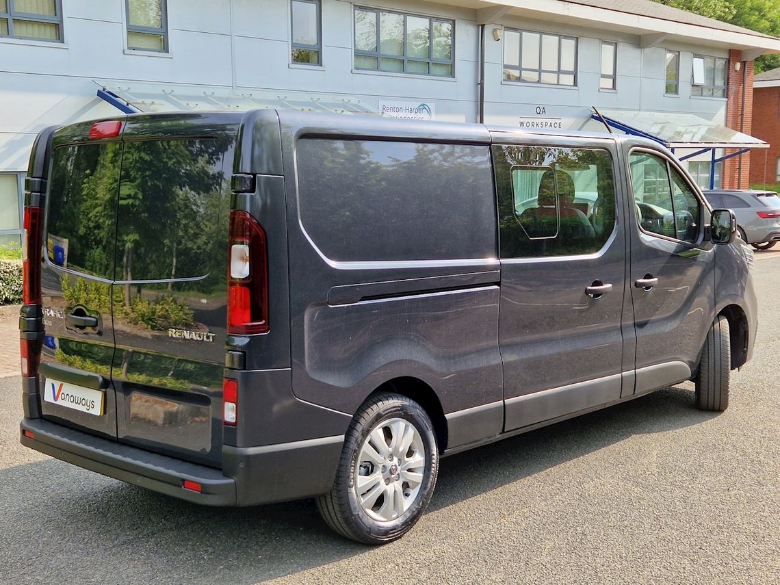 Renault TRAFIC LWB DIESEL Extra Crew Van