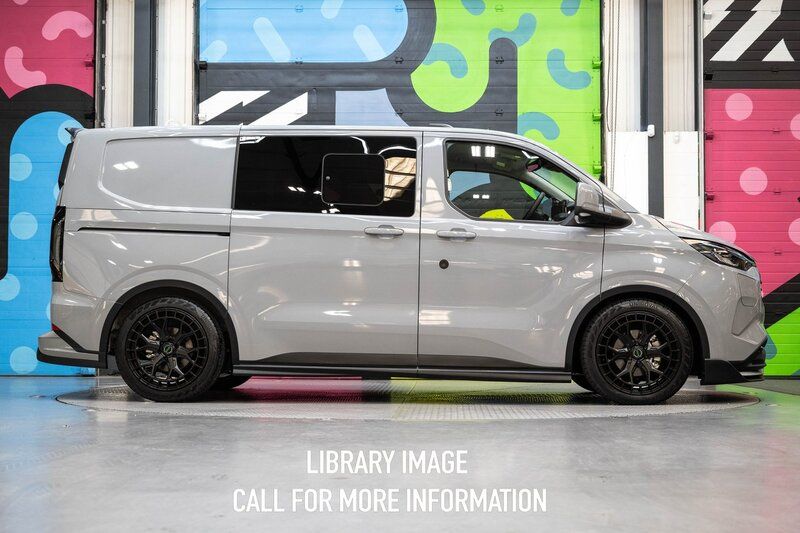 Ford Transit Custom 320 L2 Petrol FWD PHEV 232ps Auto Double Cab L2 H1 Leighton Vans