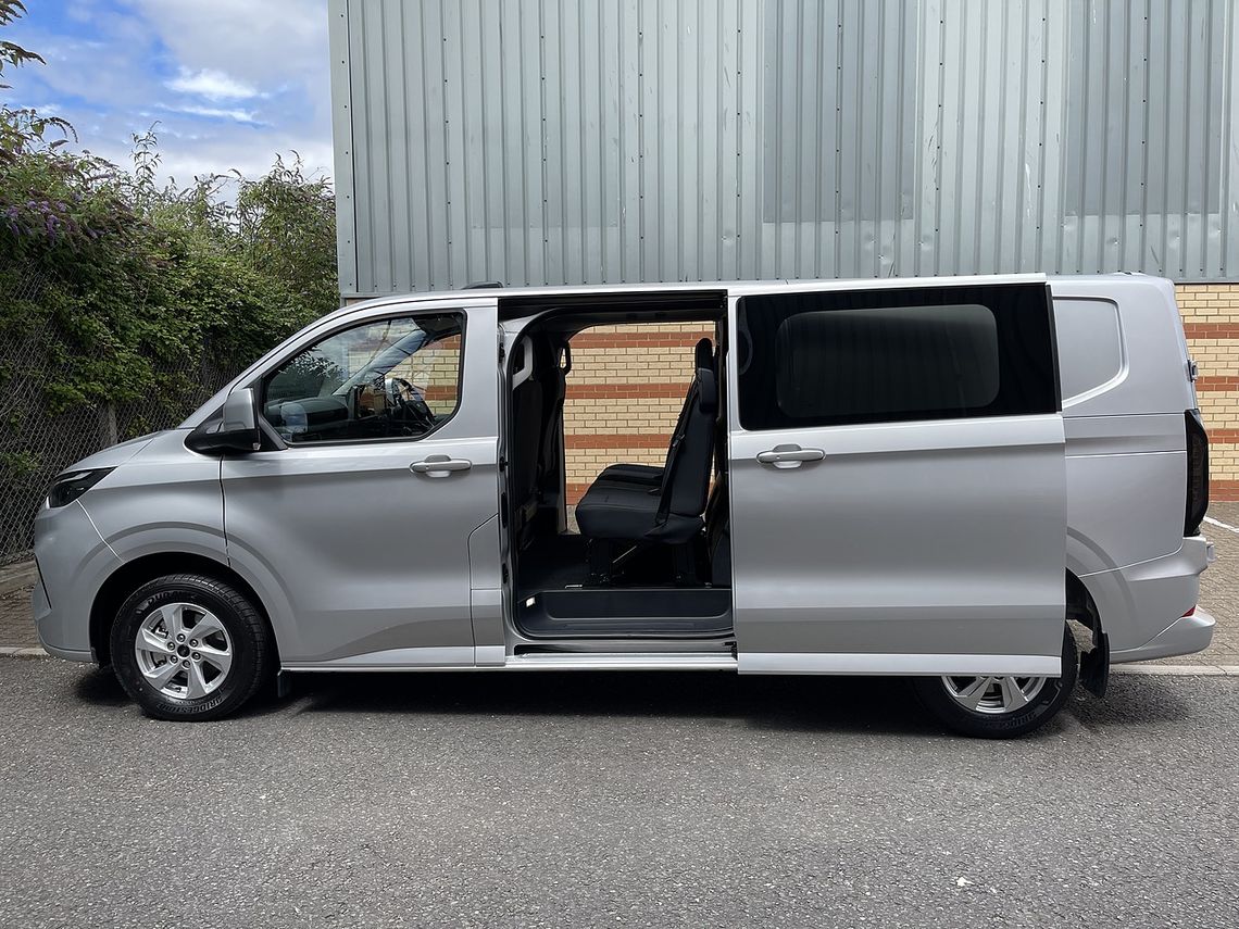 Ford Transit Custom 300 L2 Diesel FWD 2.0 EcoBlue 170ps H1 Double Cab Van MS-RT Auto