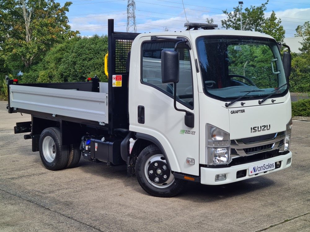 Isuzu Trucks N35.125T GRAFTER SWB DIESEL Tipper