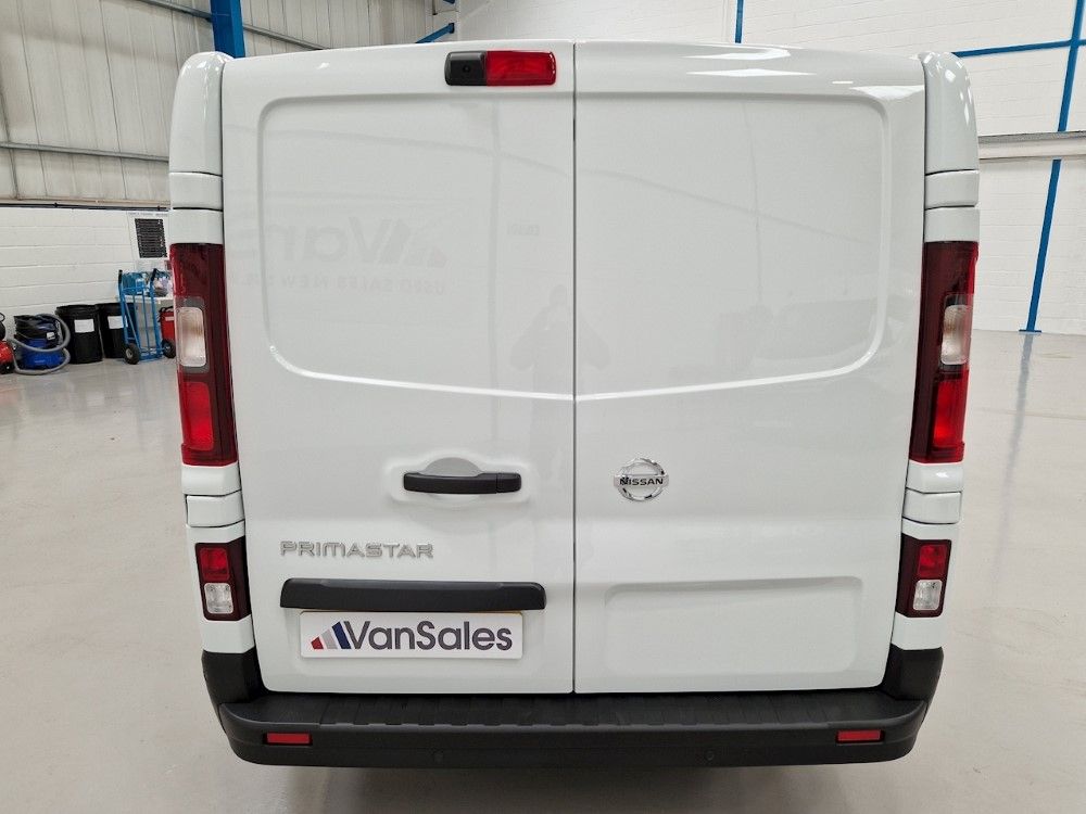 Nissan Primastar 30 L1 Diesel 2.0 dCi 150ps H2 Acenta Van