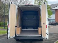 Volkswagen Crafter CR35 MWB Diesel FWD 2.0 TDI 140PS Commerce Plus High Roof Van