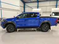Toyota Hilux Diesel Invincible D/Cab Pick Up 2.4 D-4D Auto