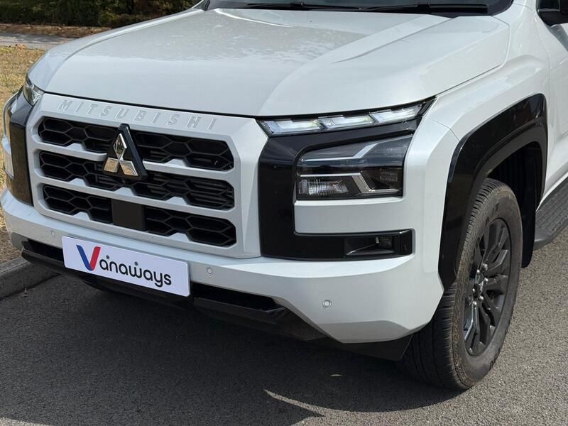MITSUBISHI L200 DIESEL 2.4 Bi-Turbo D Titan Double Cab Pick Up 4WD Auto
