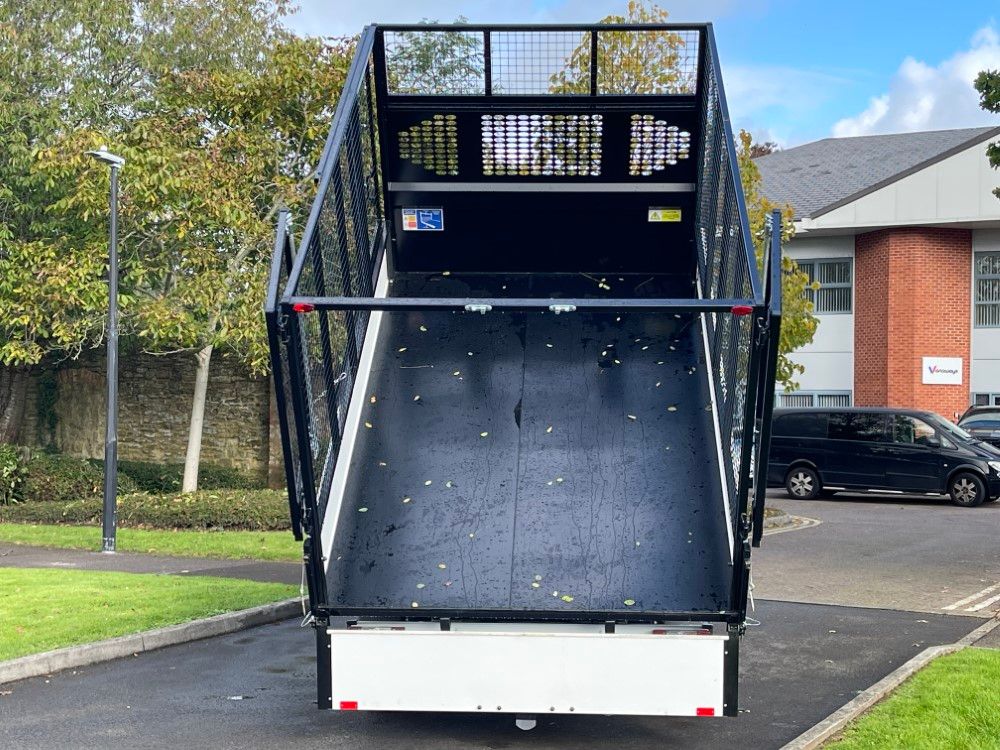 Maxus eDeliver 9 MWB Electric RWD Caged Tipper