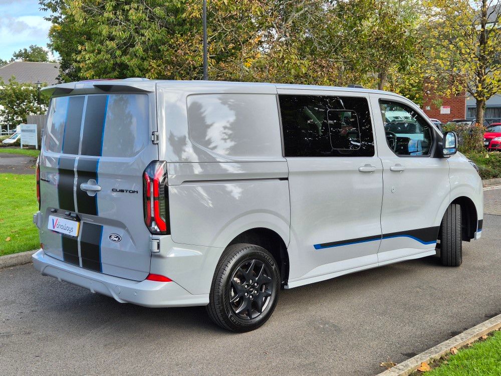 Ford Transit Custom 300 L1 Diesel FWD 2.0 EcoBlue 170ps H1 Double Cab Van Sport Auto