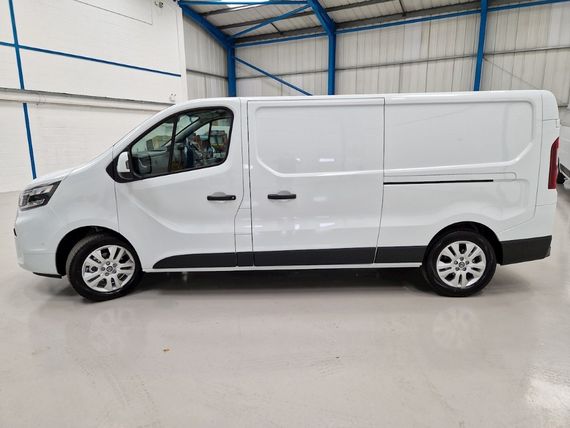 Nissan Primastar 30 L2 Diesel 2.0 dCi 110ps H1 Acenta Van