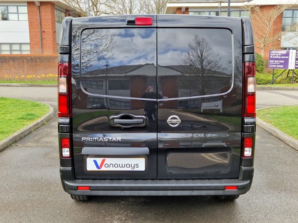 Nissan Primastar 30 L2 Diesel 2.0 dCi 150ps H1 Tekna Crew Van