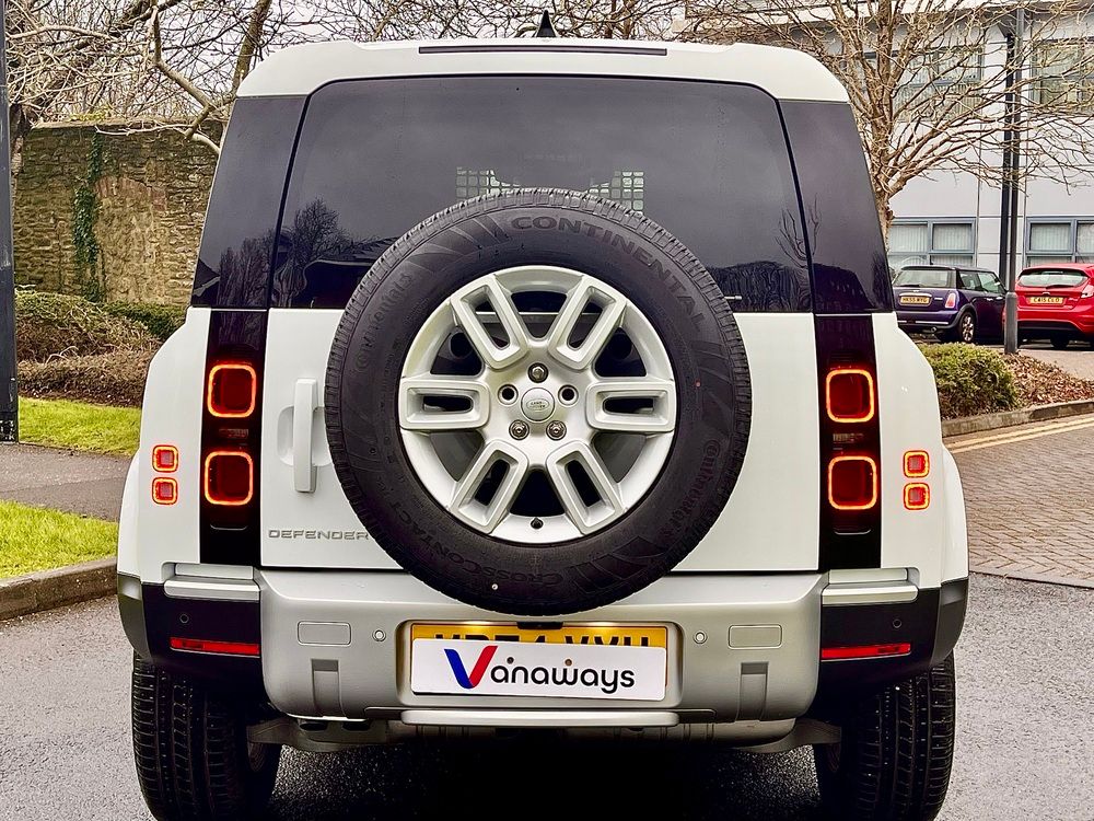 Land Rover Defender 110 Diesel 3.0 D250 Hard Top Auto