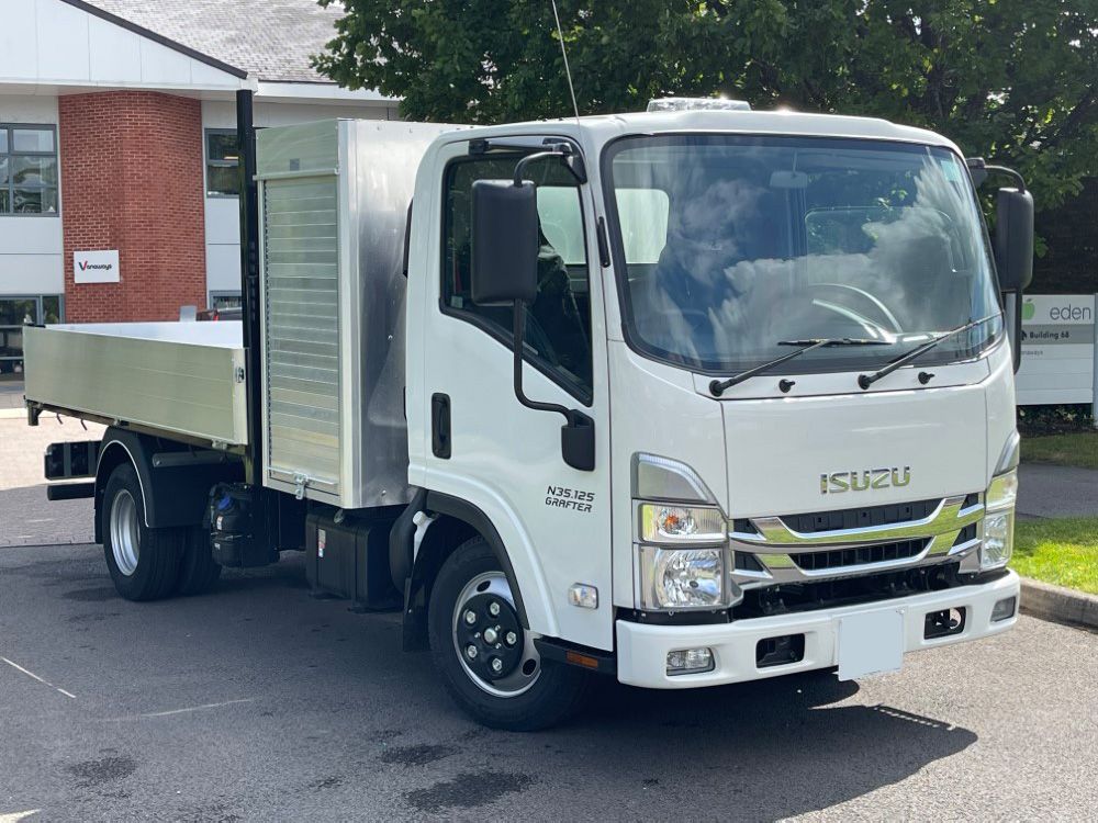 Isuzu Trucks N35.125T GRAFTER LWB DIESEL Utilitruck TL